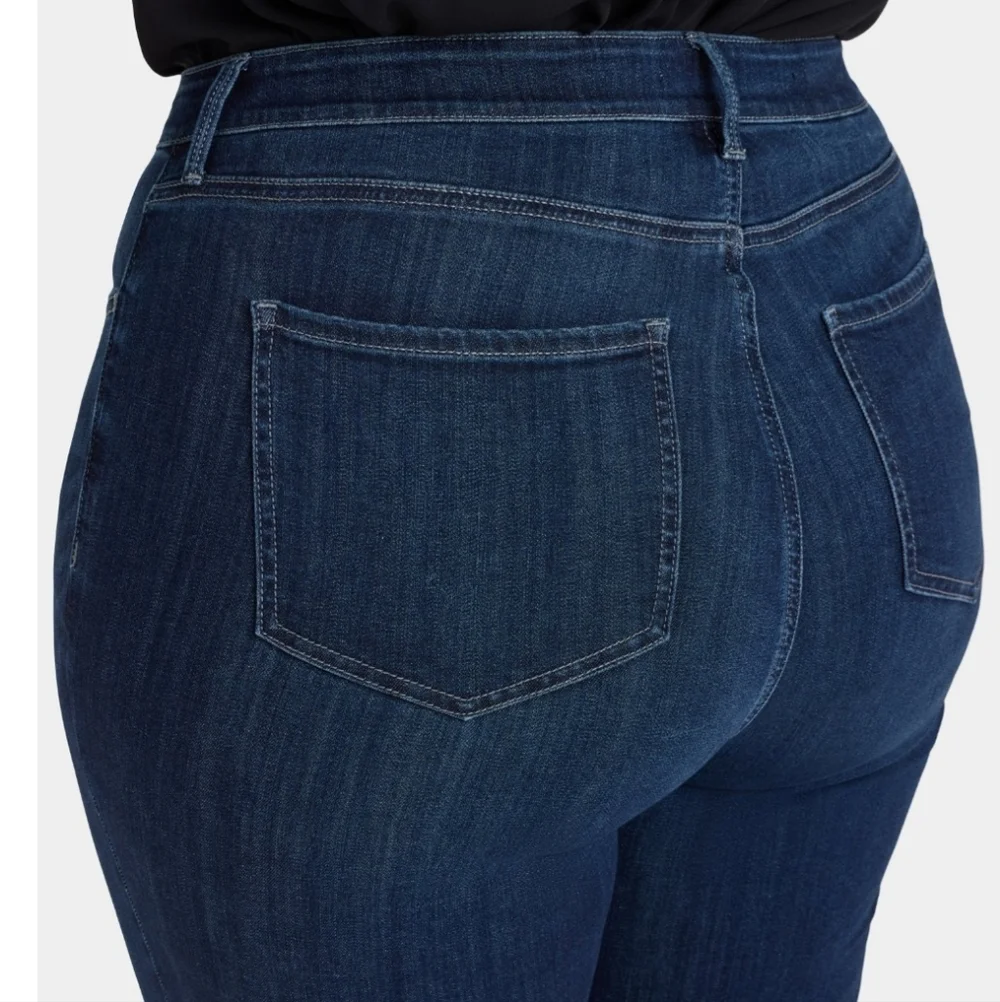🚨SALE🚨 NYDJ Women's Dark Blue Teresa Wide Leg Jeans NWT - Picture 3 of 16